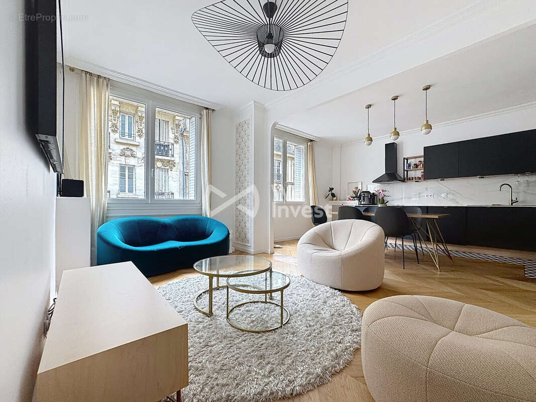 Appartement à PARIS-16E