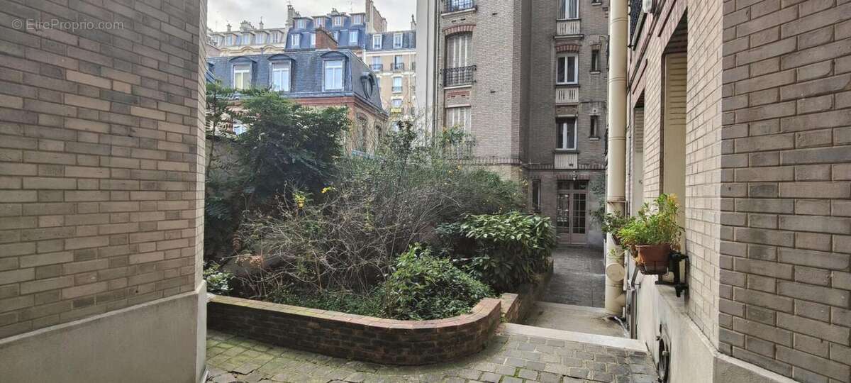 Appartement à PARIS-15E