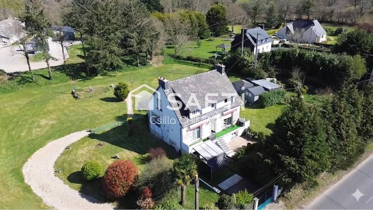 Photo 1 - Maison à BELLE-ISLE-EN-TERRE