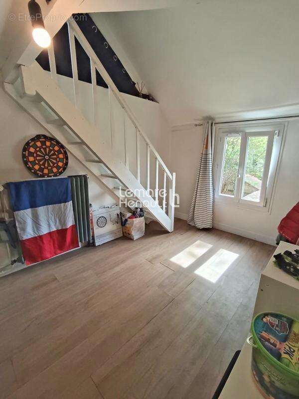 Maison à TREON