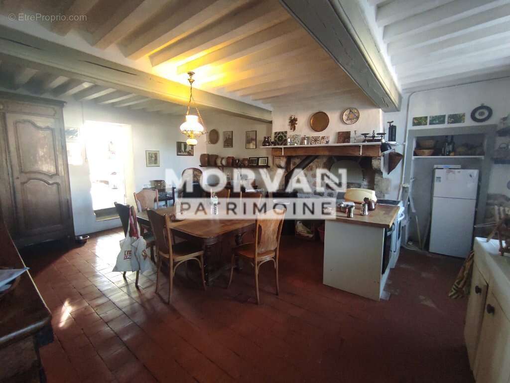 Maison à SAINT-PEREUSE