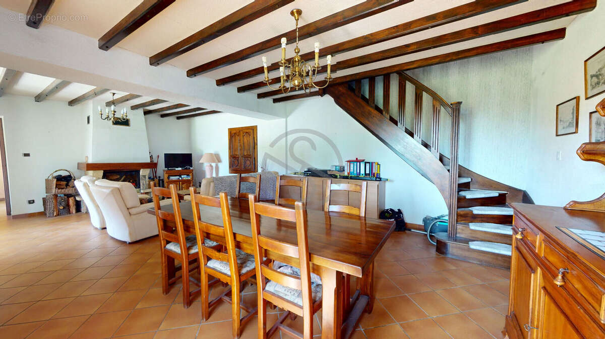 Maison dauphinoise - 3 chambres + double garage - photo 7