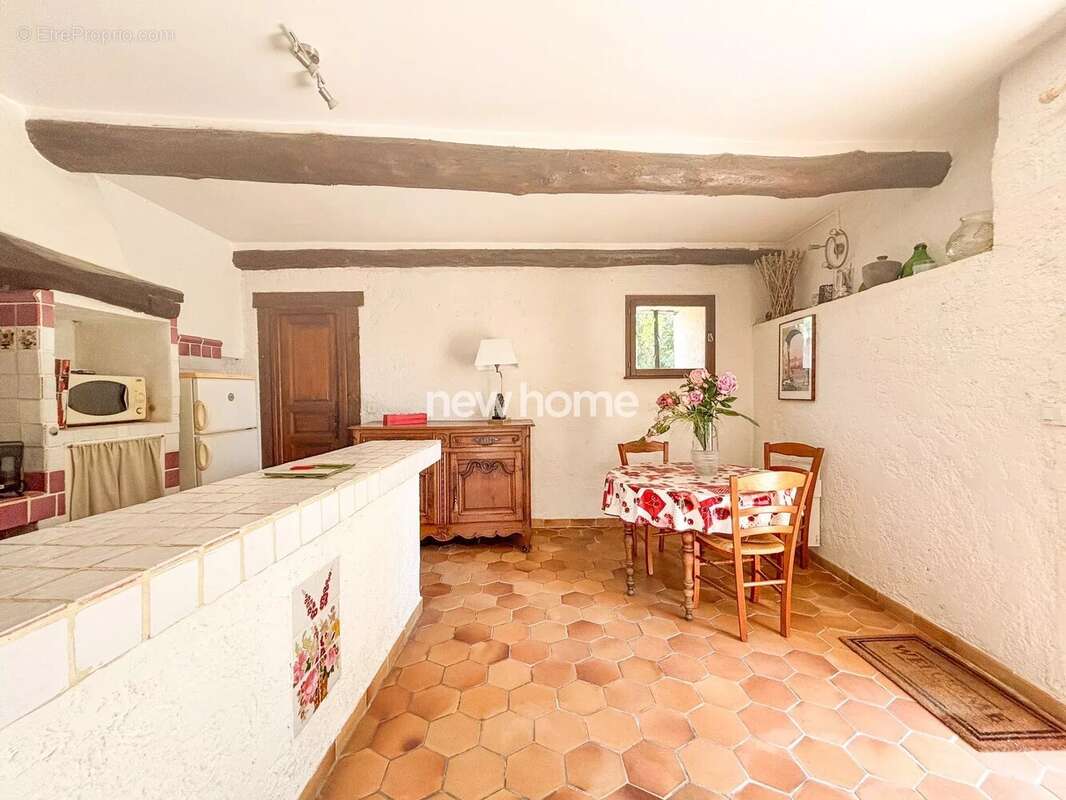 Maison à LORGUES