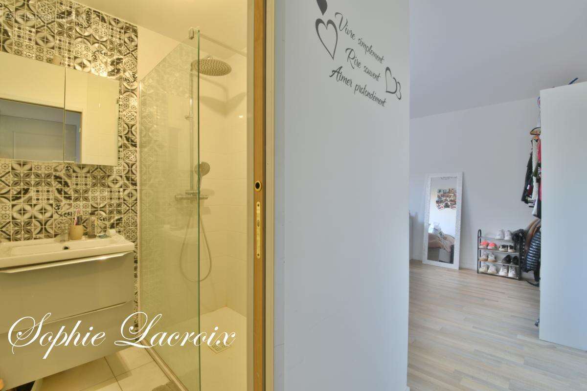 Maison à SALLES-ARBUISSONNAS-EN-BEAUJOLAIS