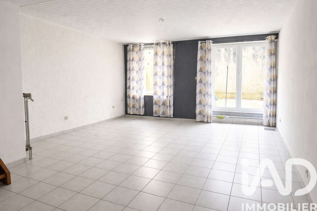 Photo 2 - Maison à SAULNES