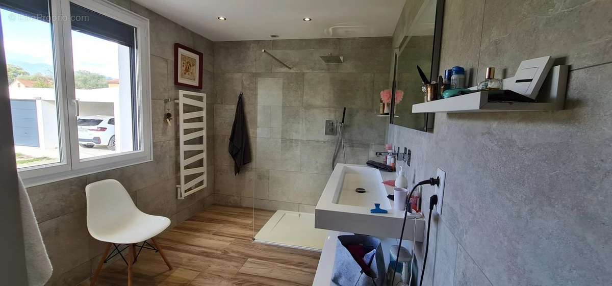 Maison à PRUNELLI-DI-FIUMORBO