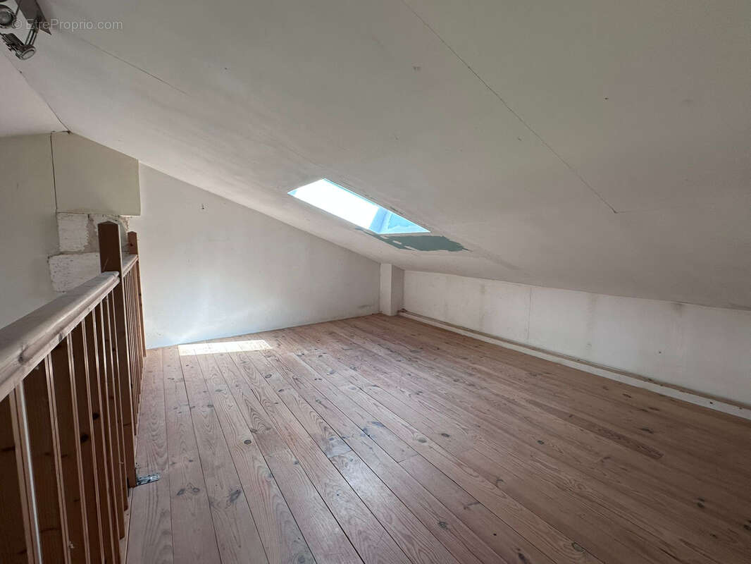 Maison à VILLEGOUGE