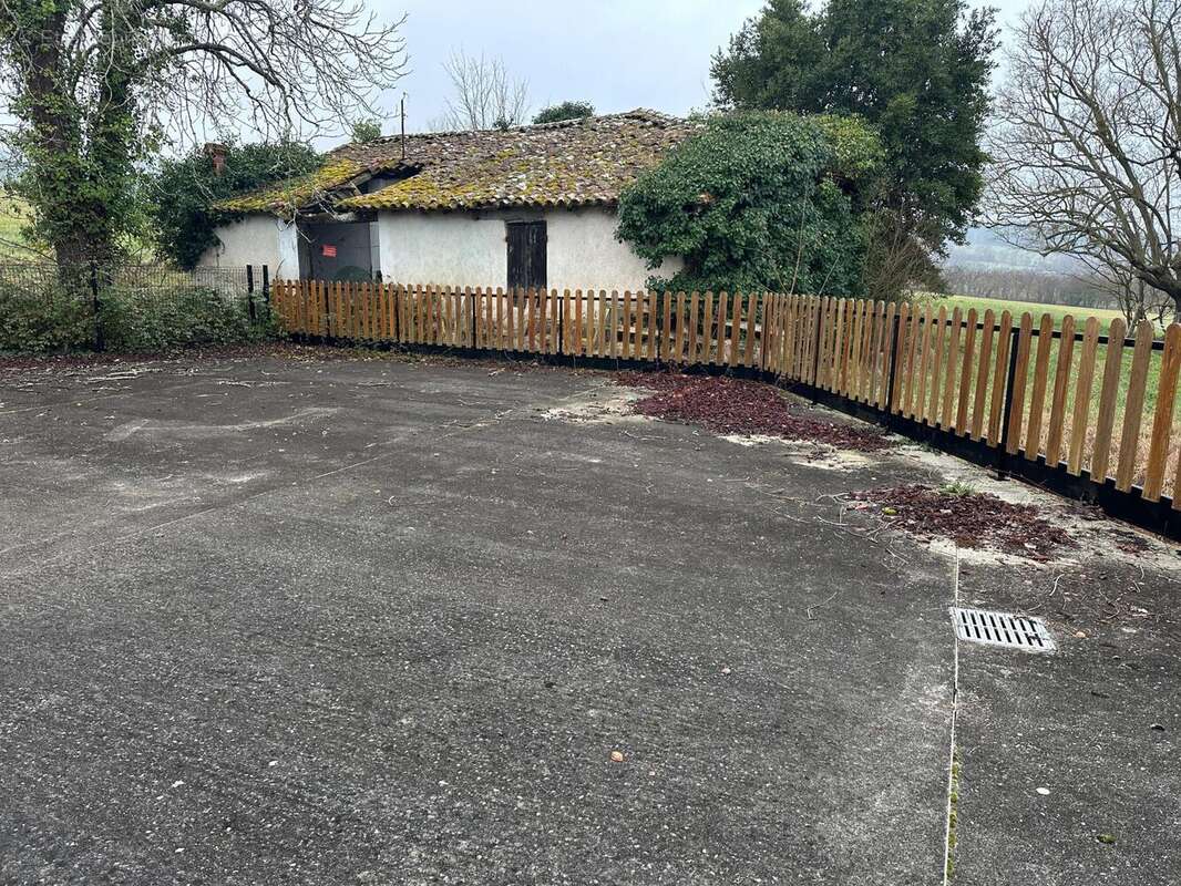 Photo 5 - Maison à ALLEZ-ET-CAZENEUVE