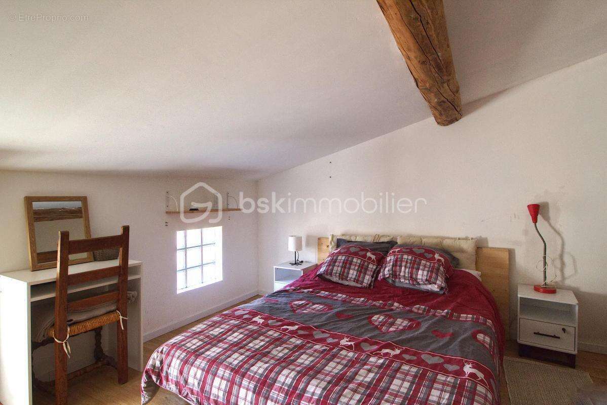 Maison à CANAULES-ET-ARGENTIERES