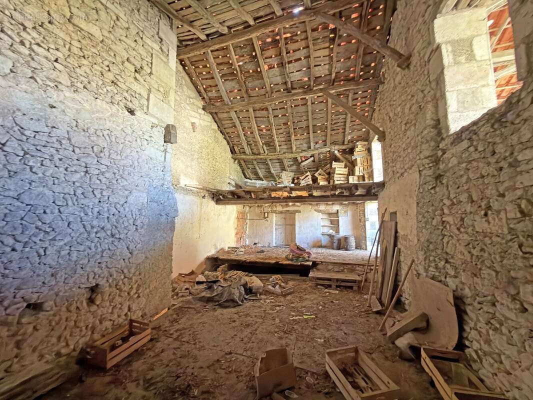 Maison à VERTEILLAC