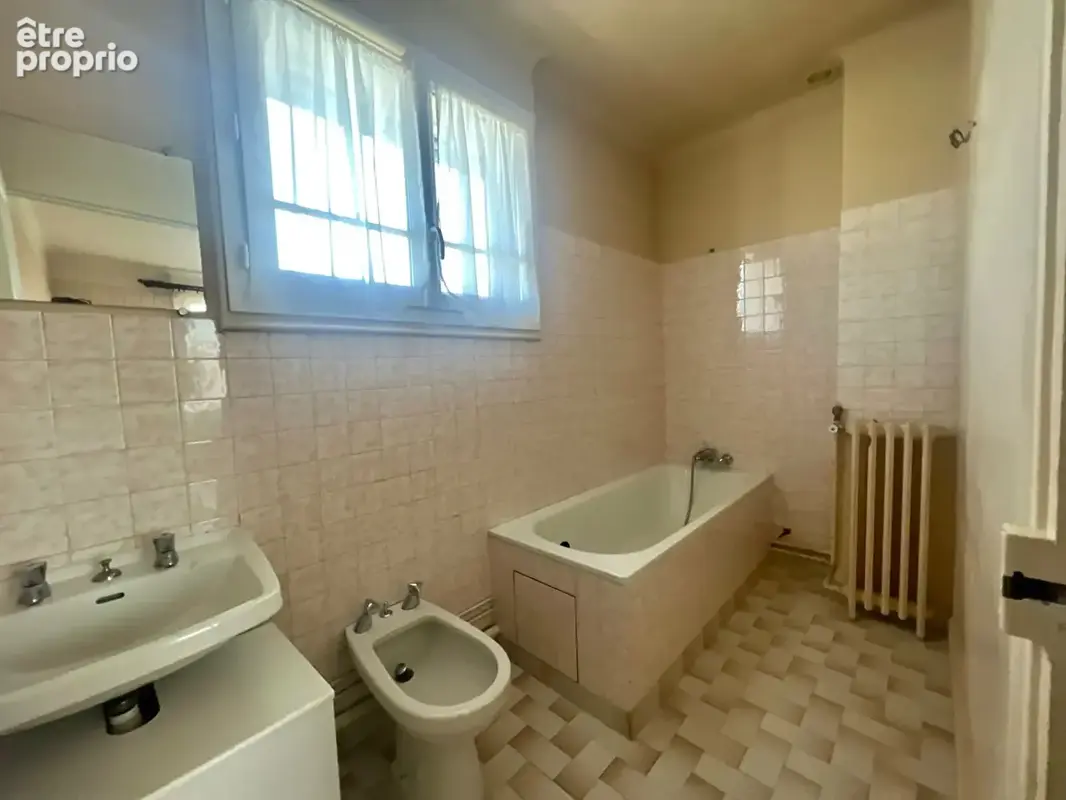LA PLAINE, maison 3 chambres, 618 m² de terrain - photo 9