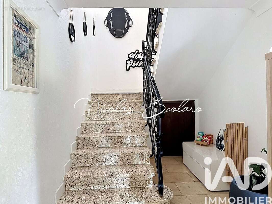 Photo 8 - Maison à ENTRAIGUES-SUR-LA-SORGUE