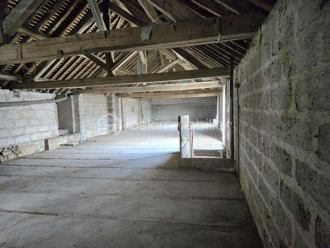 Maison à COURLON-SUR-YONNE