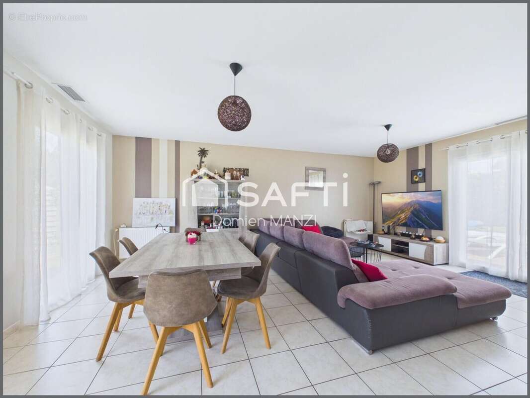 Maison 101 m² à Mios  - photo 2