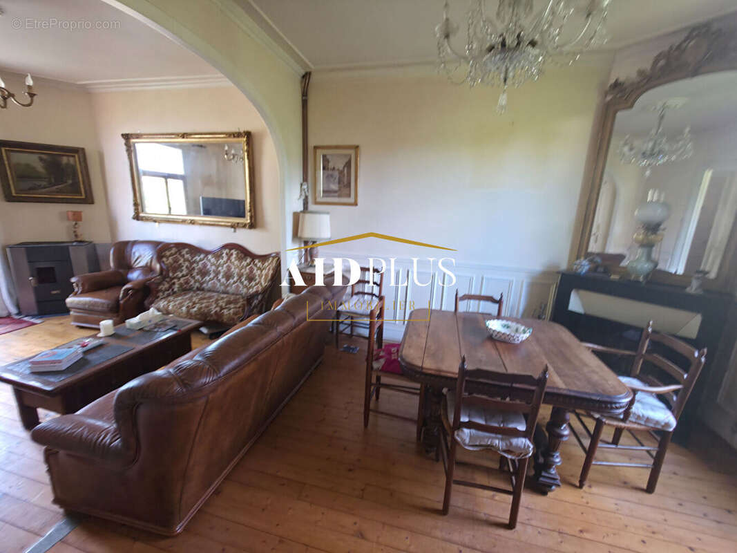 Charme de l'ancien et emplacement privilégié - photo 3