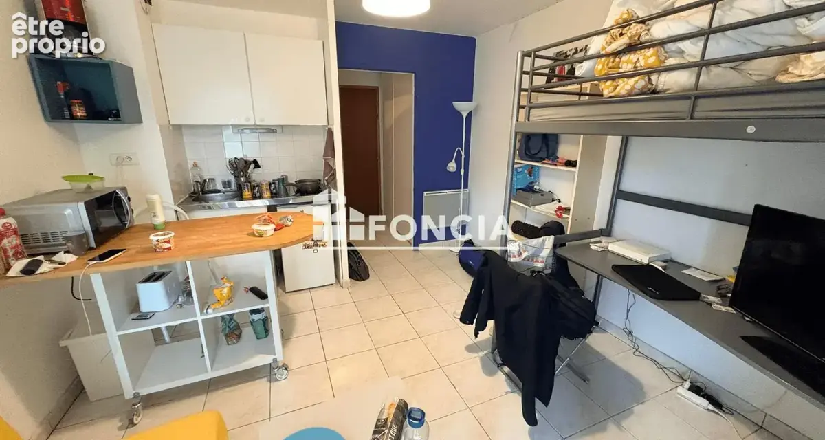 A vendre - 49 angers studio quartier universite catholique - vendu avec locataire _ exclusivite foncia - photo 2