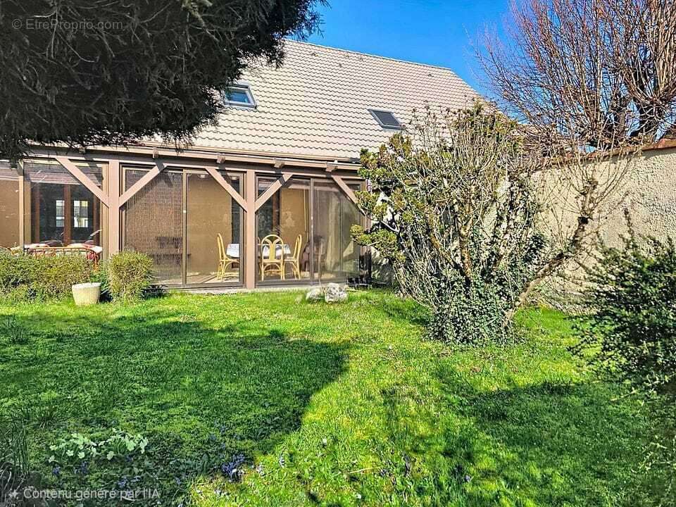 Maison à LA VERPILLIERE