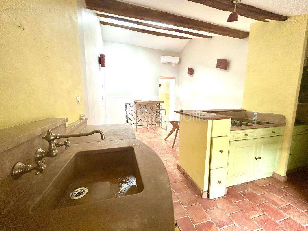 Maison à VIOLS-LE-FORT