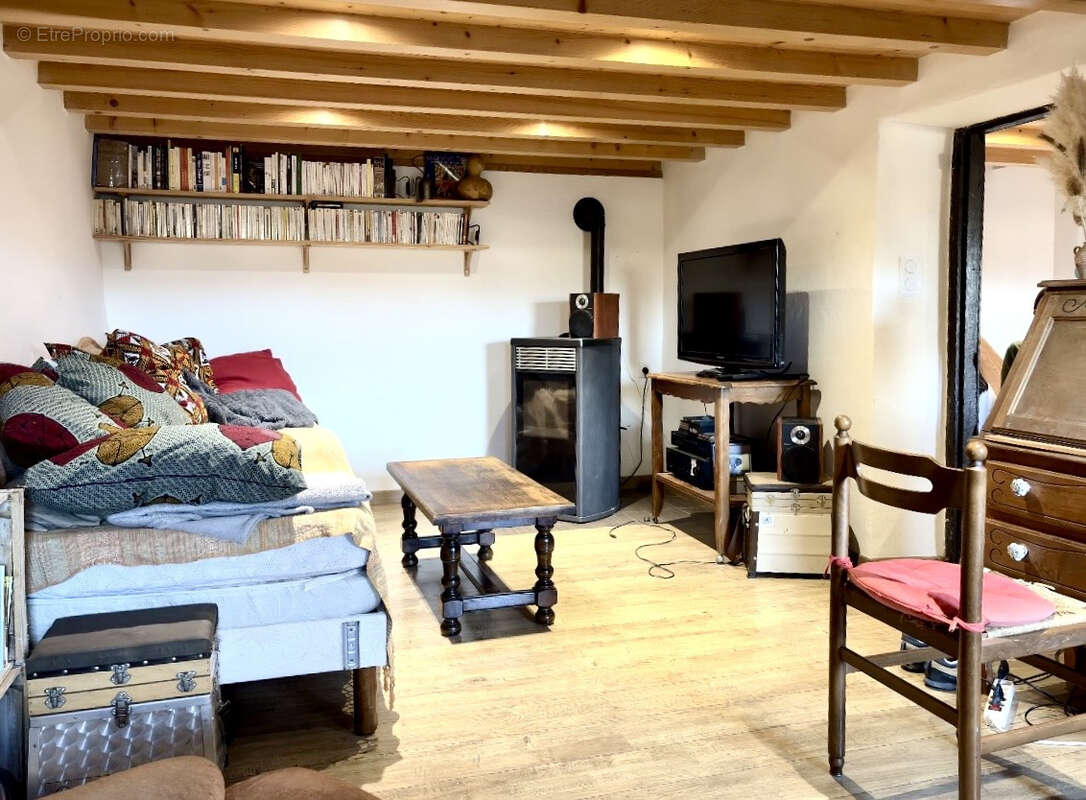 Maison à SAINT-ROMAIN-D'AY
