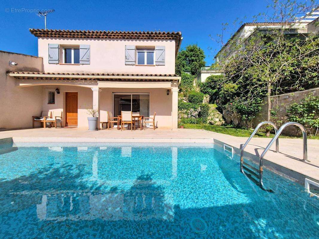 Maison à LA COLLE-SUR-LOUP