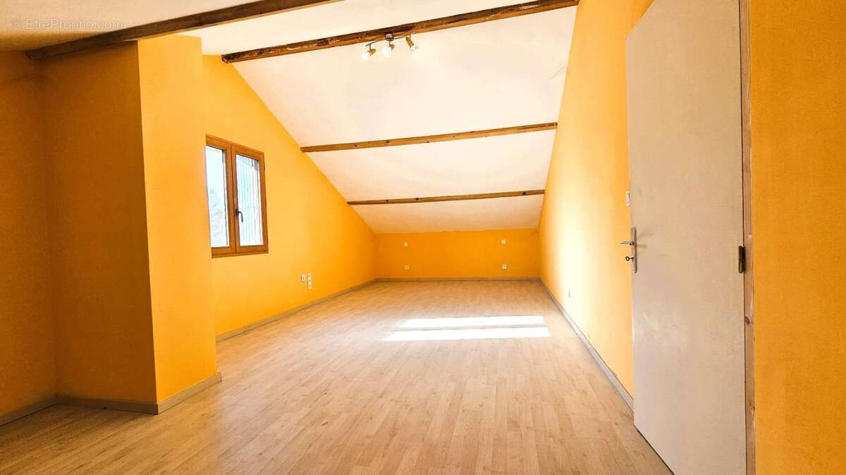 Maison à MONTPEZAT-DE-QUERCY