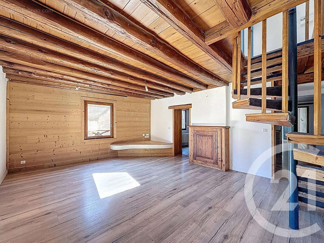 Appartement à TANINGES