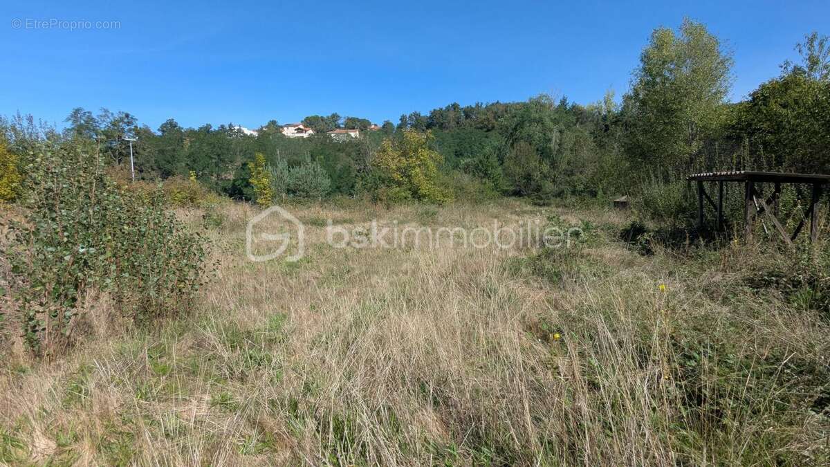 Appartement à SALT-EN-DONZY