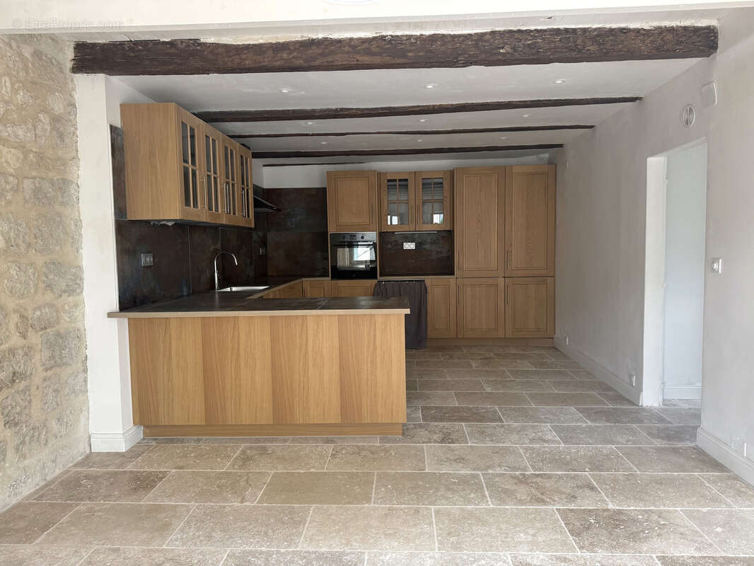 Maison de village avec 2 chambres - photo 3