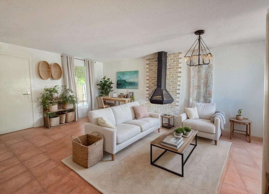 Maison à CHATEAUNEUF-LES-MARTIGUES