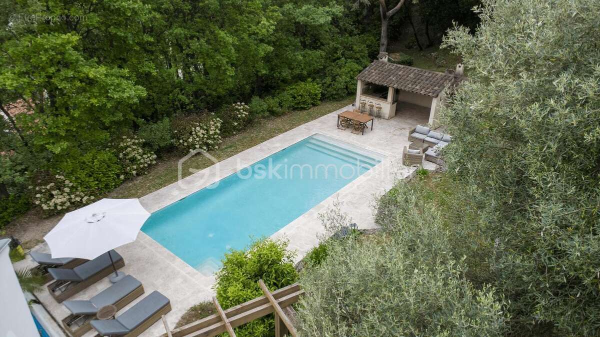 Maison à GATTIERES