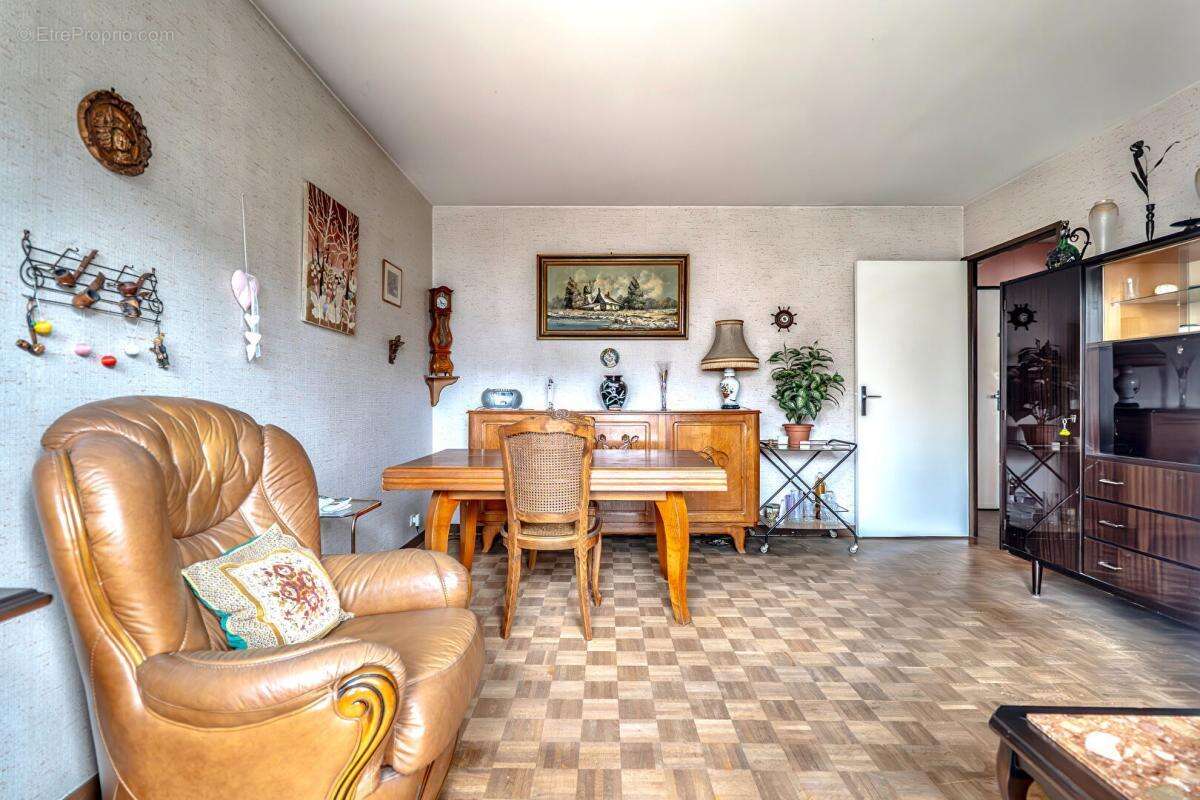 Appartement à MAISONS-ALFORT