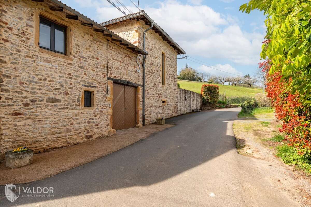 Maison à COGNY