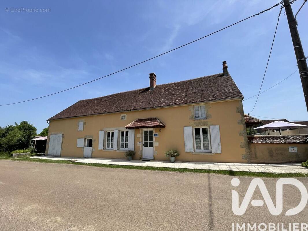Photo 1 - Maison à MENOU