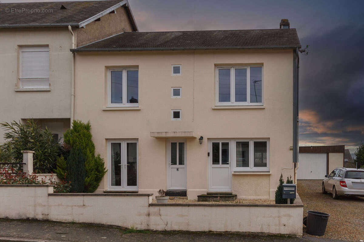 Maison à SOURDEVAL