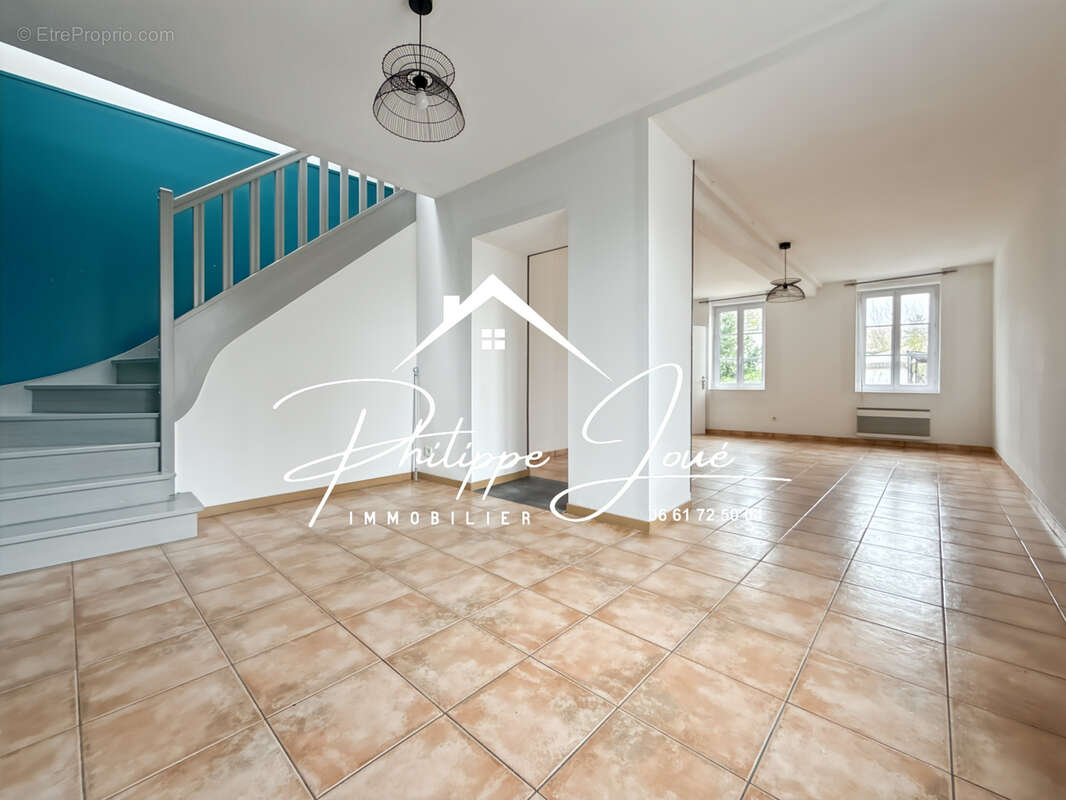 Maison à FONTAINE-LA-GAILLARDE