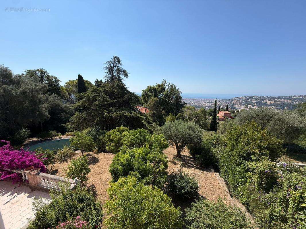 Nice gairaut – villa provençale avec vue mer, piscine, terrain de 2 000 m² et garage de 100 m² - photo 27