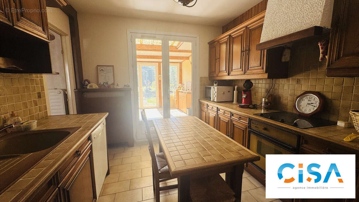 Maison à PONT-SAINTE-MAXENCE