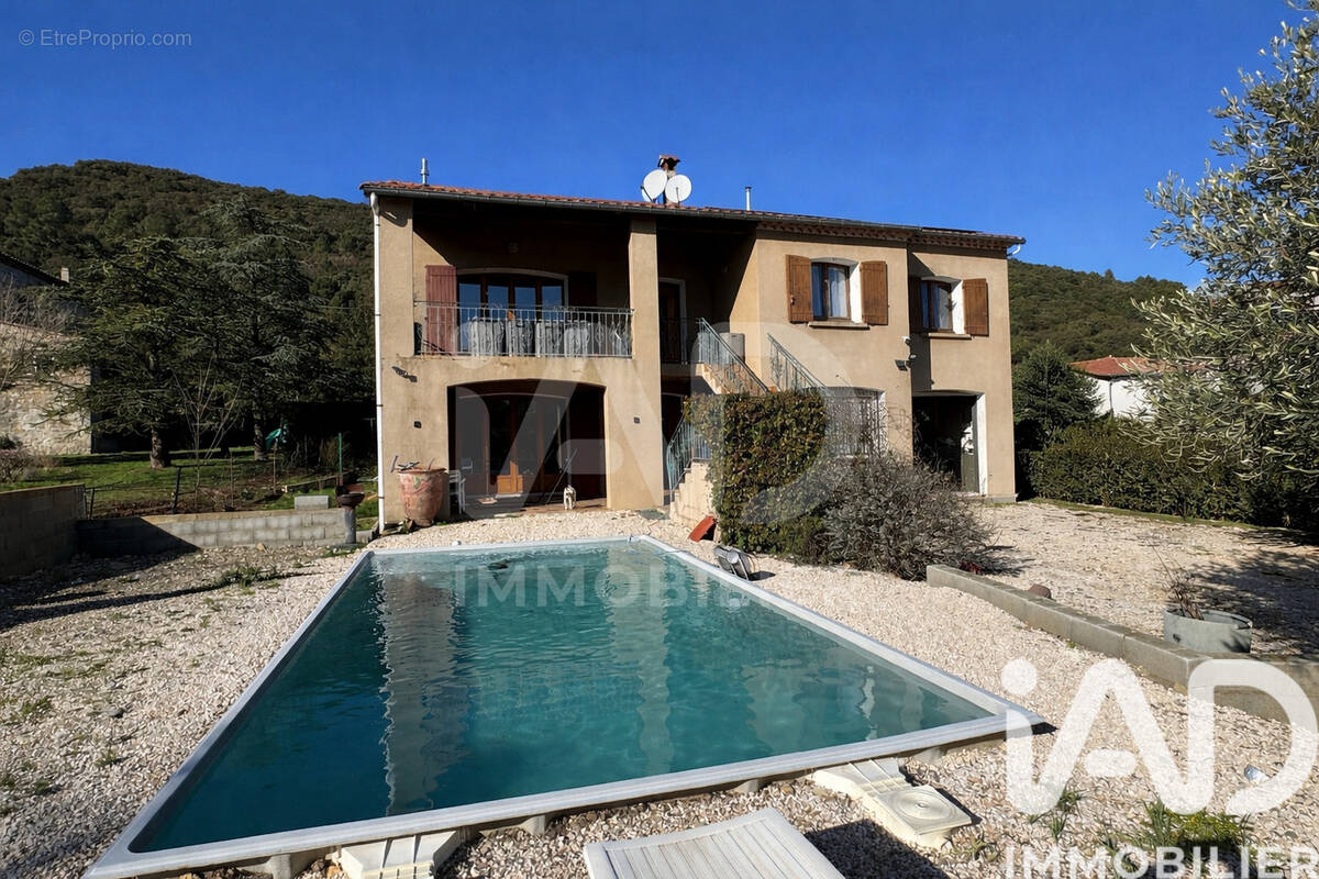 Photo 1 - Maison à SAINT-JEAN-DU-PIN