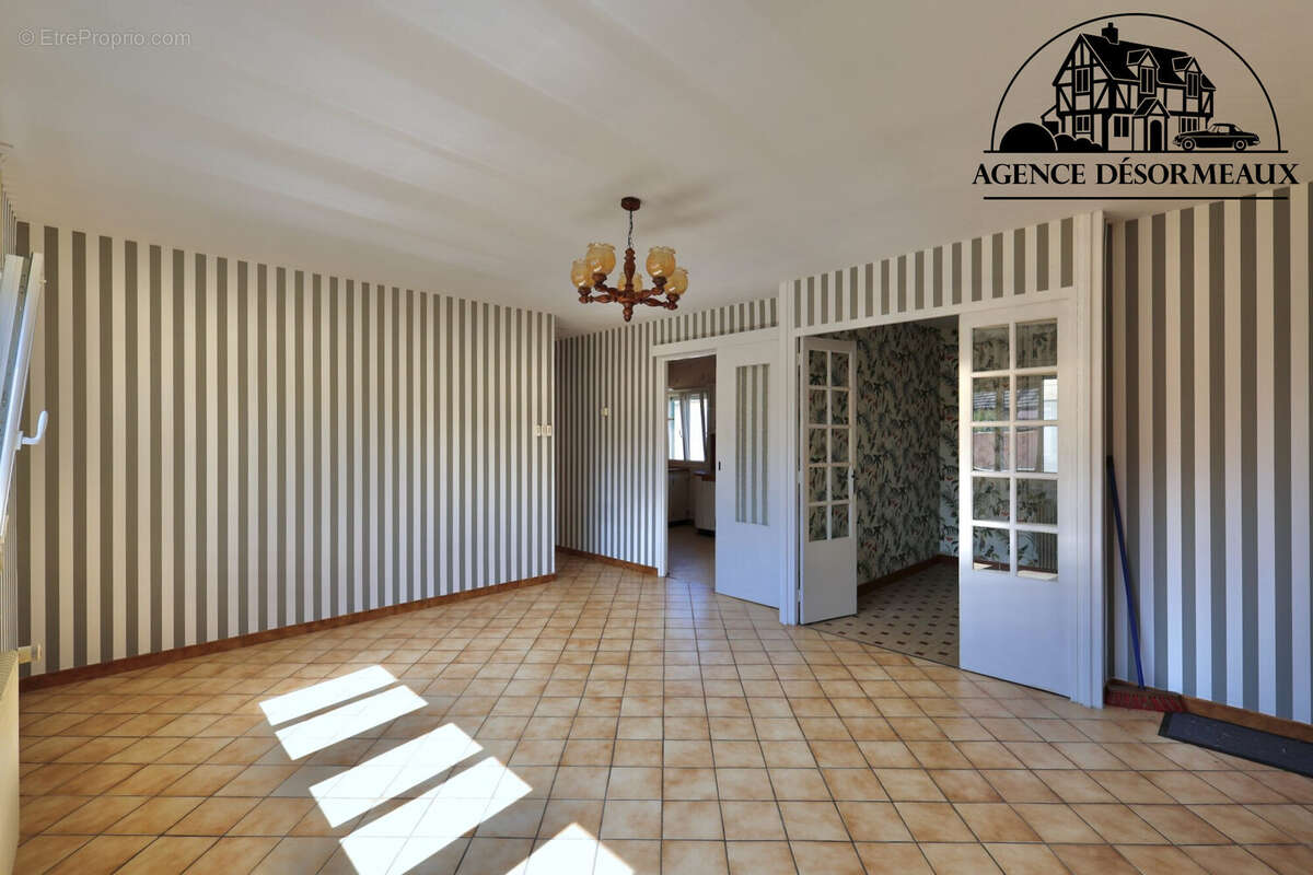 Maison 77 m² à Dreux  - photo 3