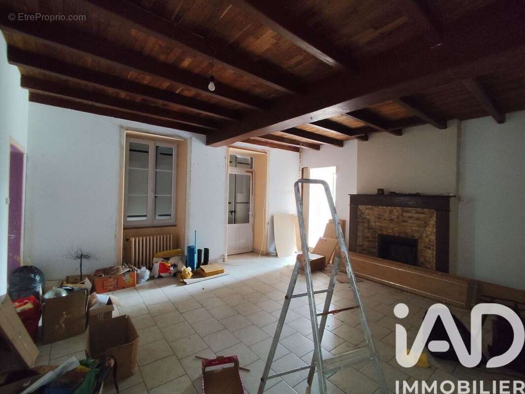 Maison 92 m² à Vernoux-En-Gatine  - photo 2