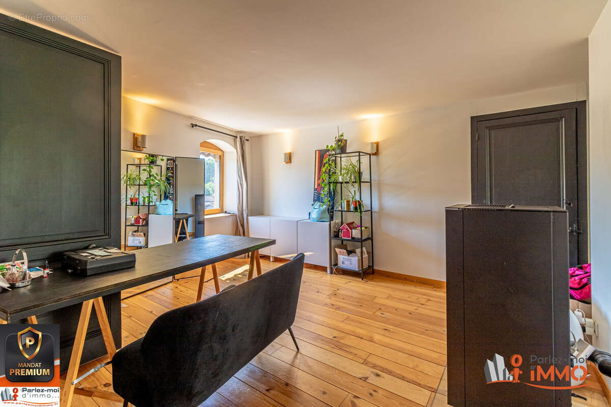 Appartement à SAIN-BEL