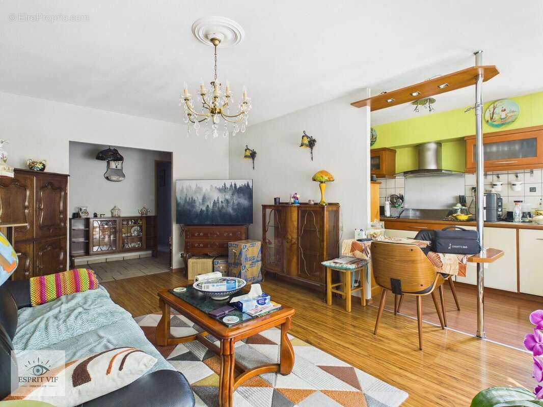 SALON - Appartement à NANCY