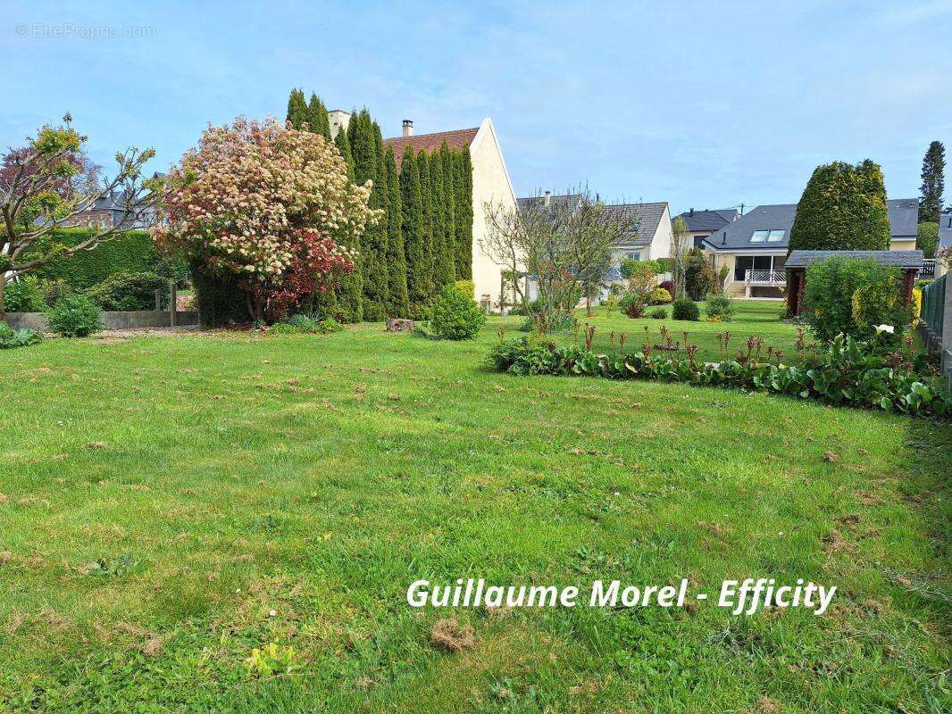 Terrain à EPOUVILLE