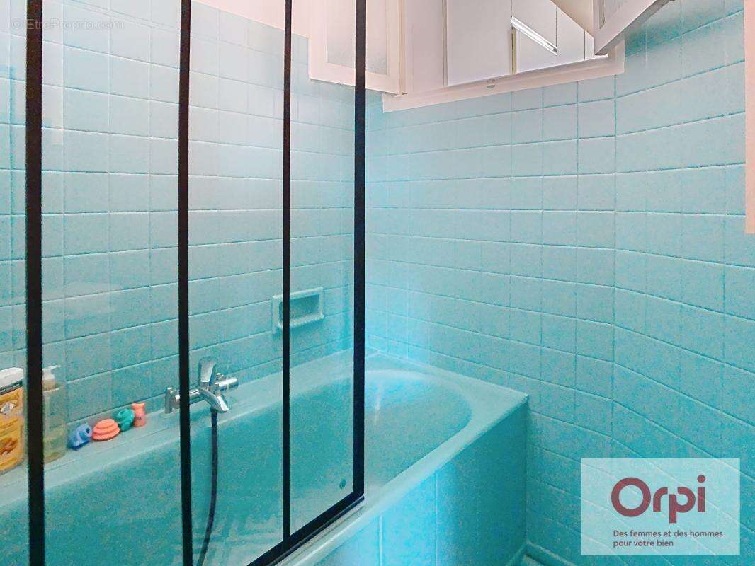 Appartement à ISSY-LES-MOULINEAUX