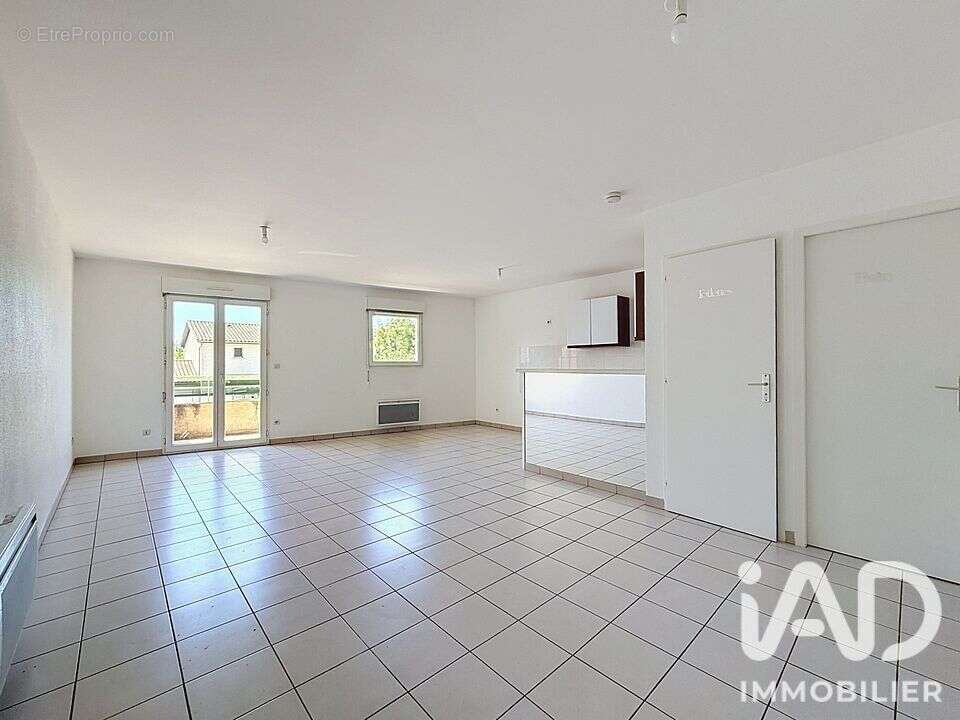 Photo 2 - Appartement à GENAS