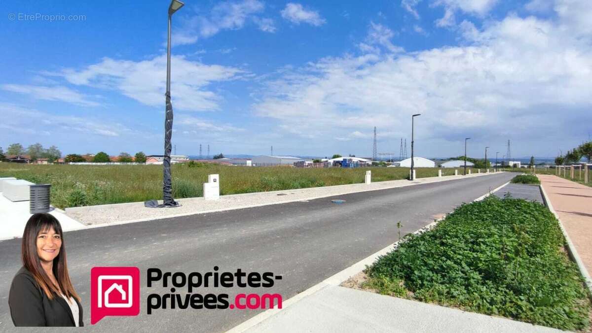 Terrain constructible et viabilisé Mably 335m2 - photo 5