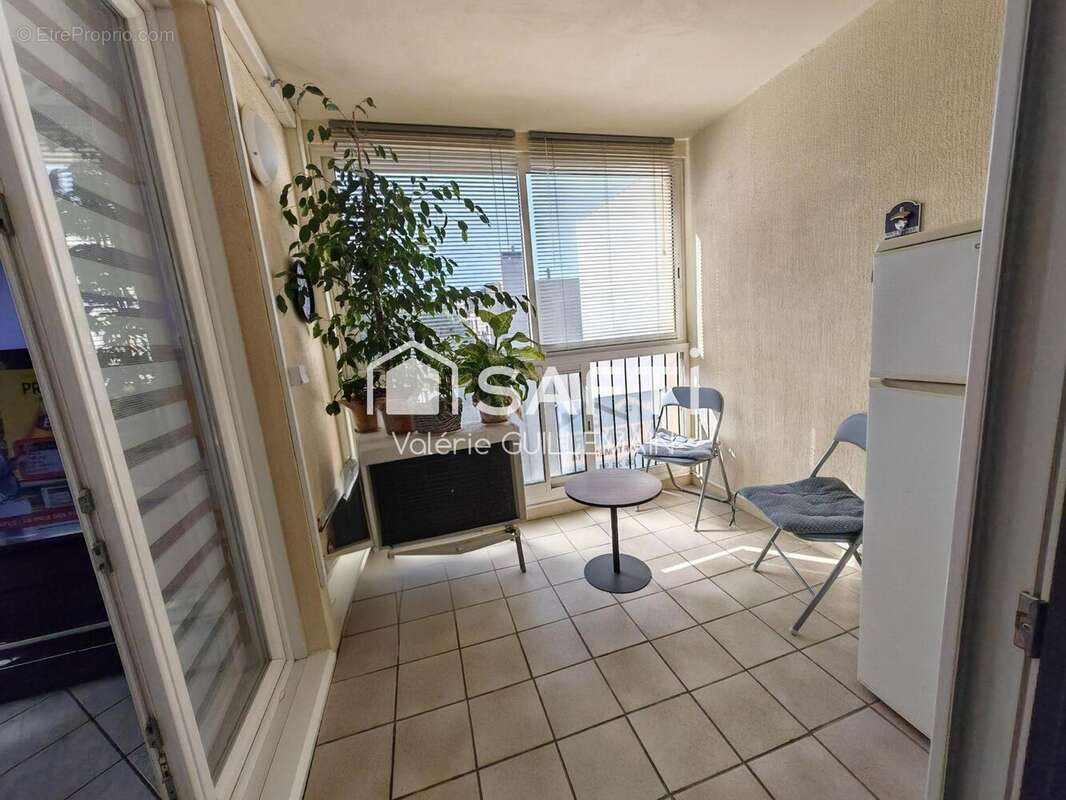 Appartement 79 m² à Istres  - photo 8