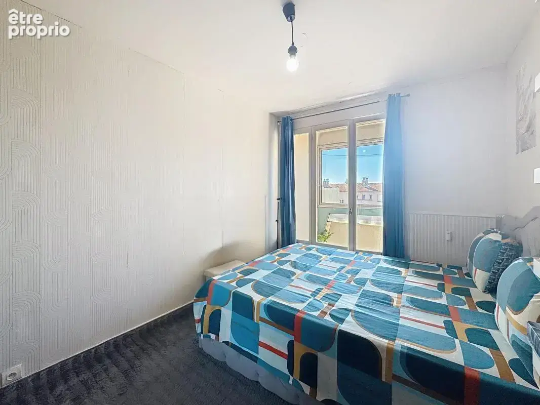 Appartement T4 - Quartier Chirouzes - Bourg-Les-Valence - photo 5