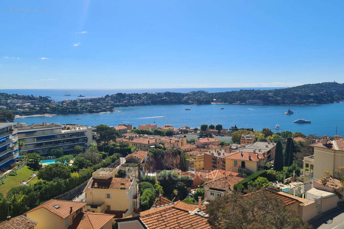 Appartement à VILLEFRANCHE-SUR-MER