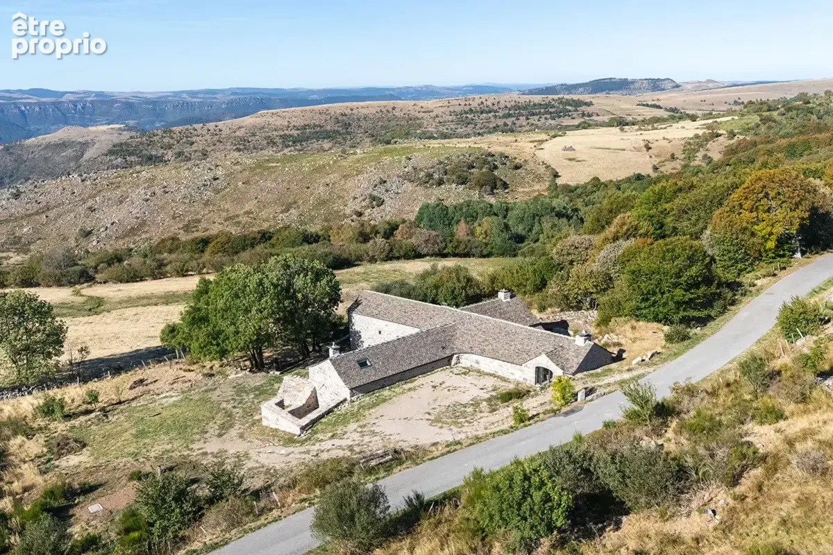 Photo Maison à Le Pont-De-Montvert au prix de 899 000€